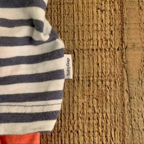 Gap baby boys size 6-12M one piece romper short sleeve shorts - Picture 7 of 7